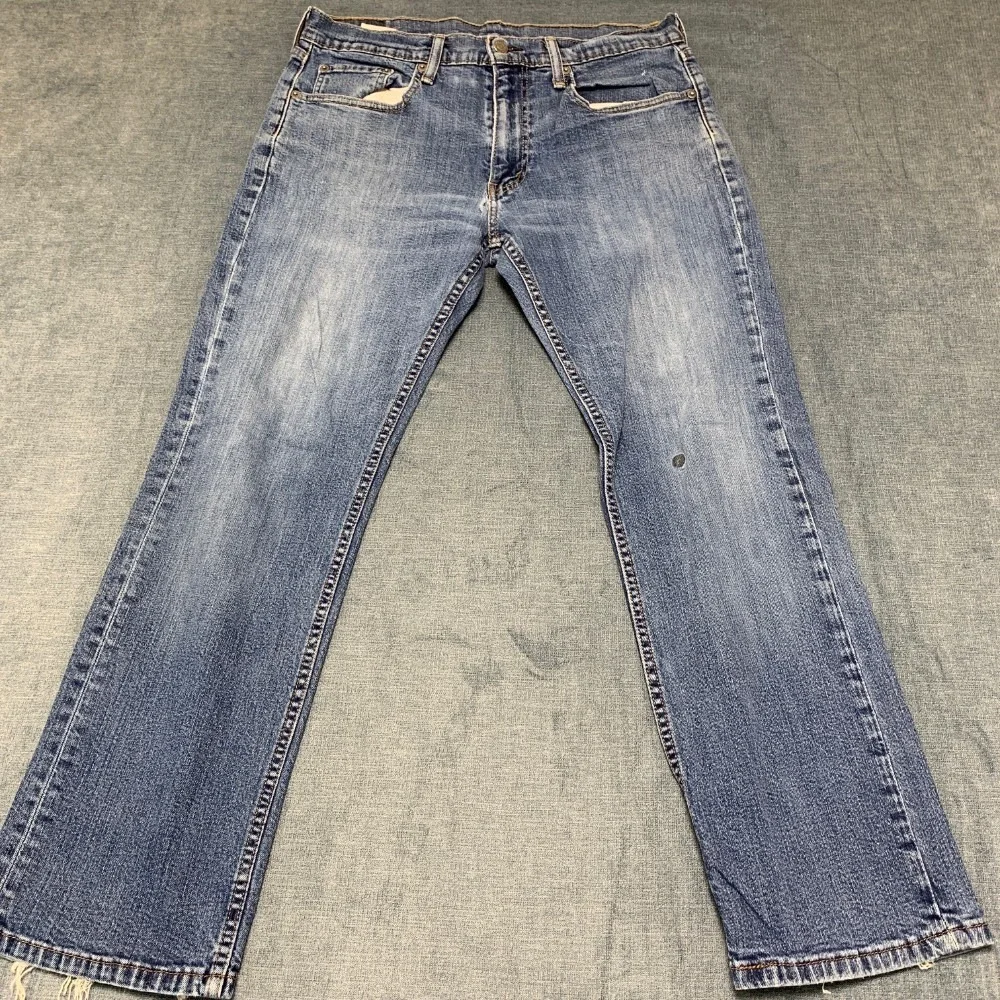 Levi's 559 Jeans Mens 33x30 Blue Denim Frayed Hem Comfort Relaxed Fit Outdoor